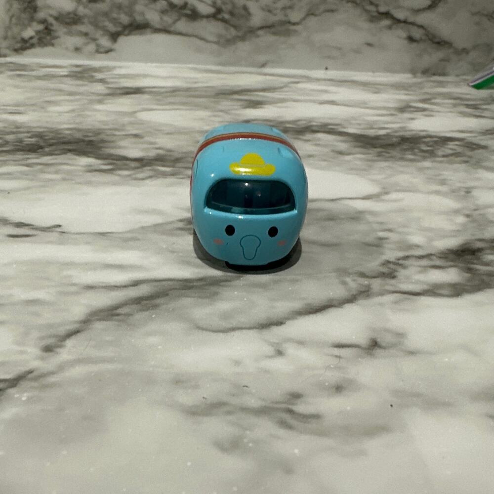 Tomica Tomy Dumbo Tsum Tsum car